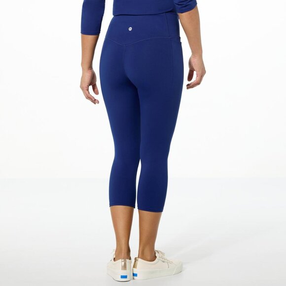 Joy Performance Ultra Smooth Luxe Capri Size Medium Perfect Pockets Navy Active - Picture 2 of 6